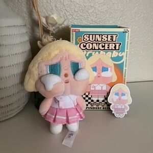 Crybaby Sunset Concert Pink White